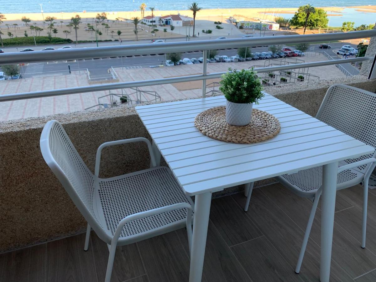 Apartamento Con Vistas Al Mar - Wifi - Aire Acondicionado Empuriabrava Dış mekan fotoğraf