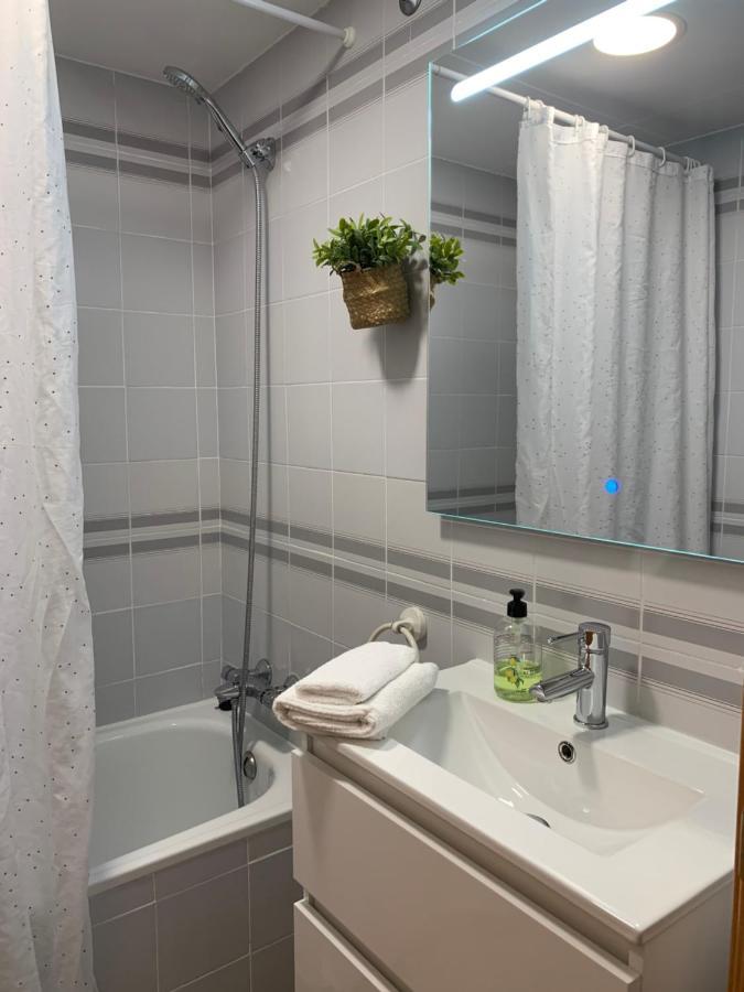 Apartamento Con Vistas Al Mar - Wifi - Aire Acondicionado Empuriabrava Dış mekan fotoğraf